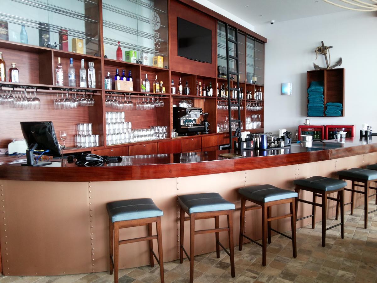 Hotel Poseidon Manta Kültér fotó