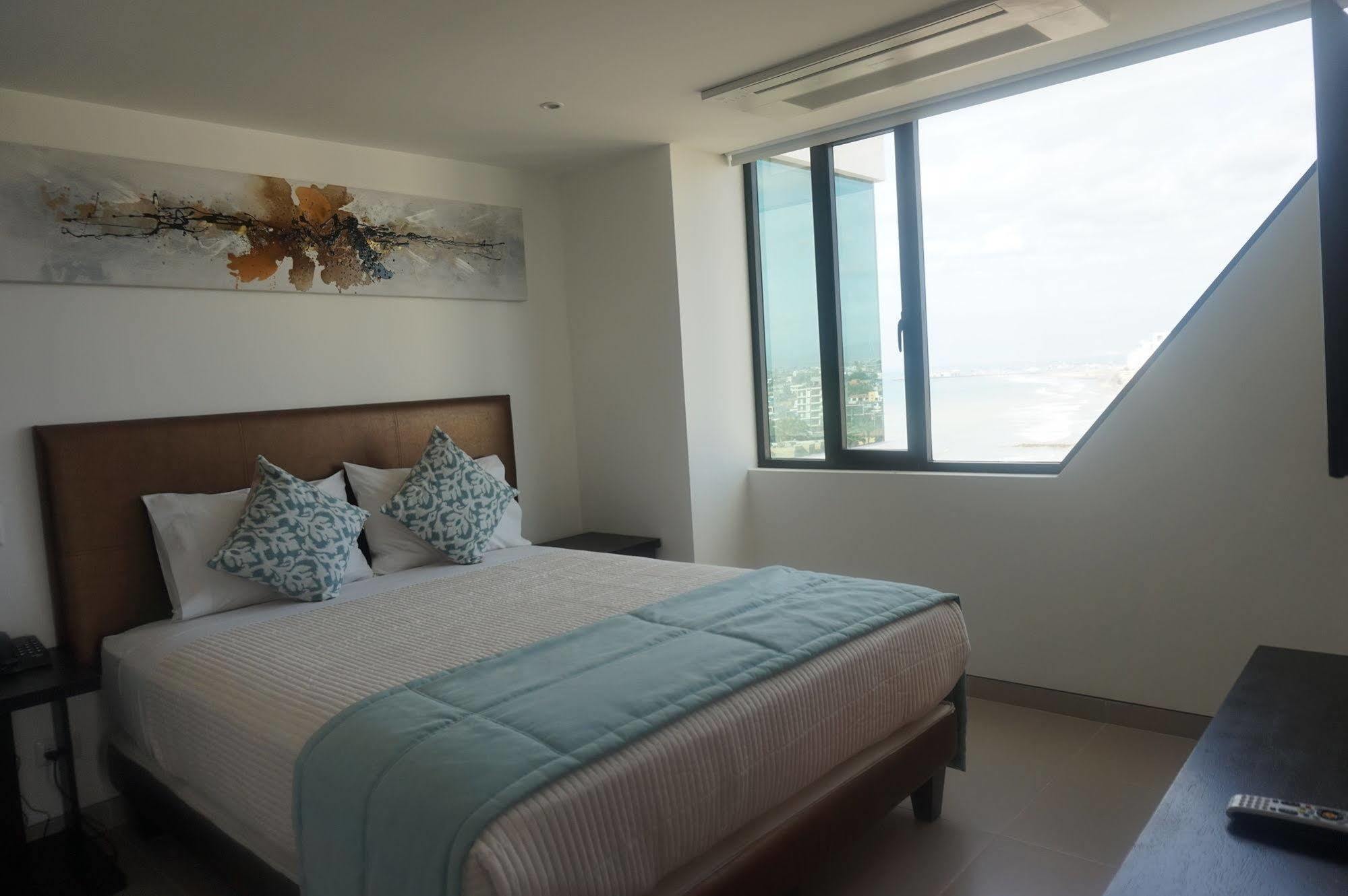 Hotel Poseidon Manta Kültér fotó