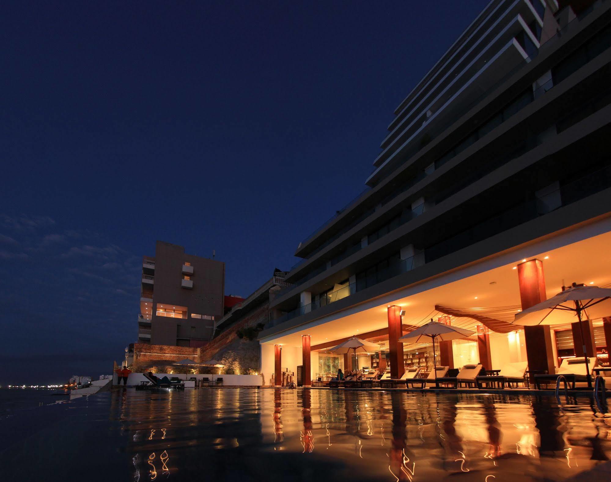 Hotel Poseidon Manta Kültér fotó